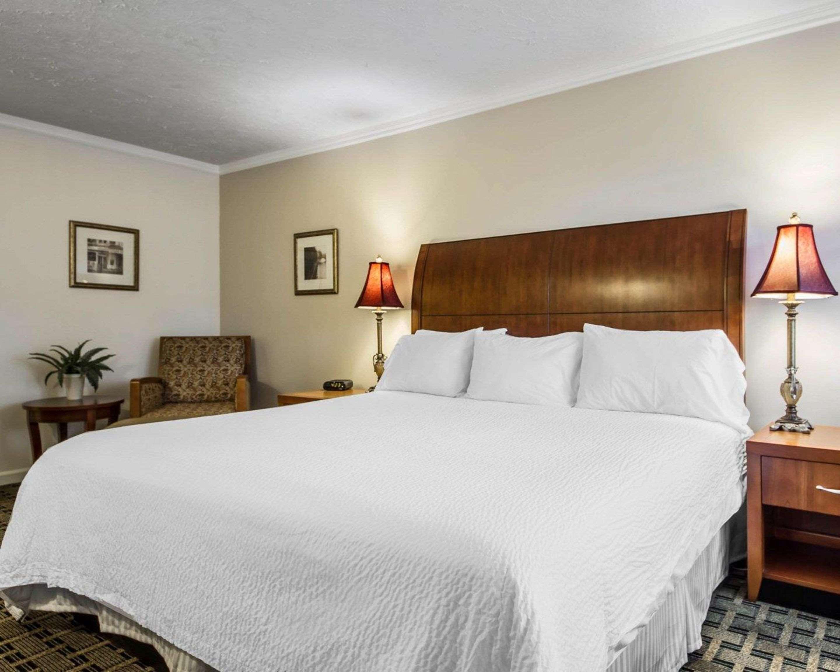 The At Baechtel Creek Hotel 3*