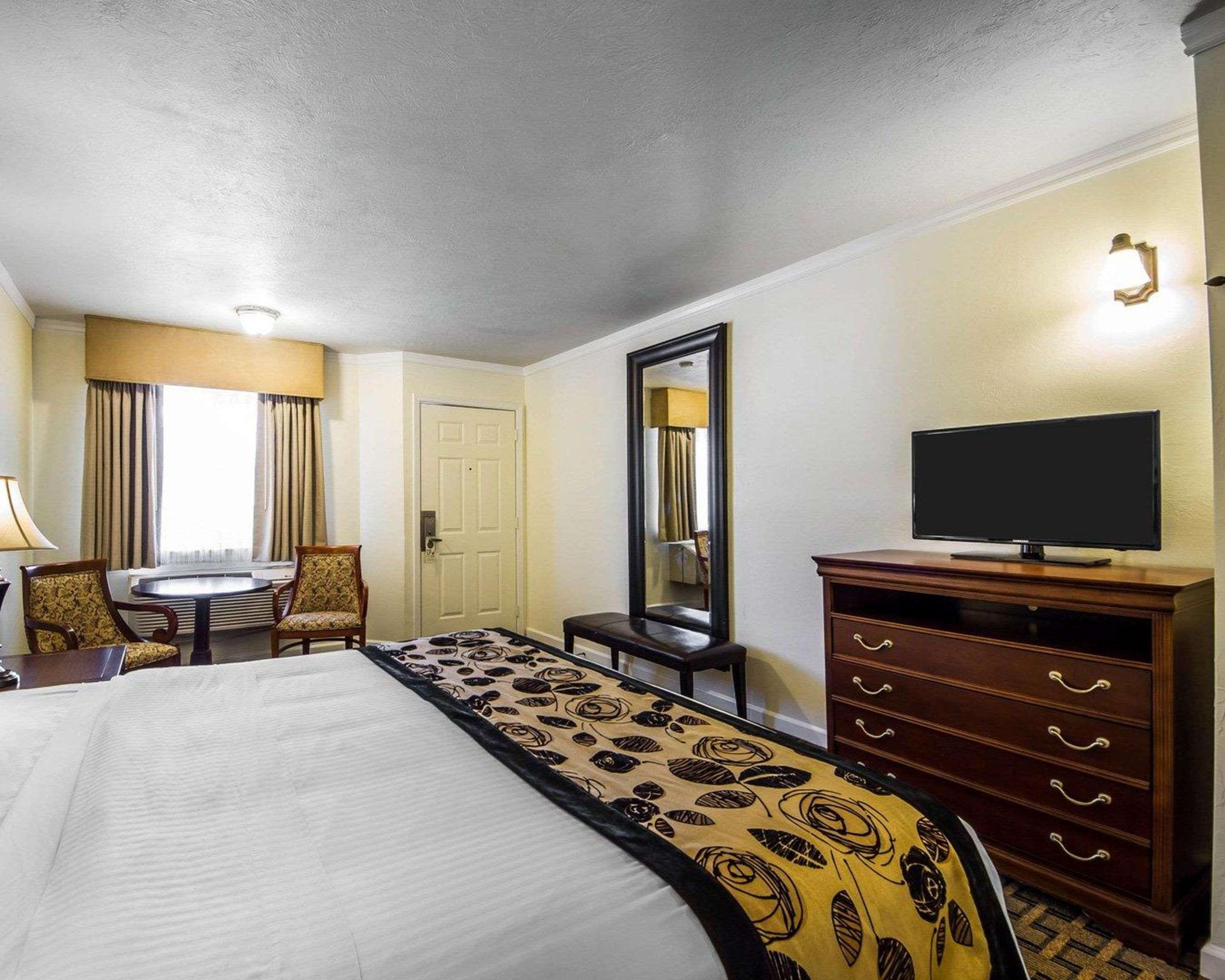 The At Baechtel Creek Hotel 3*
