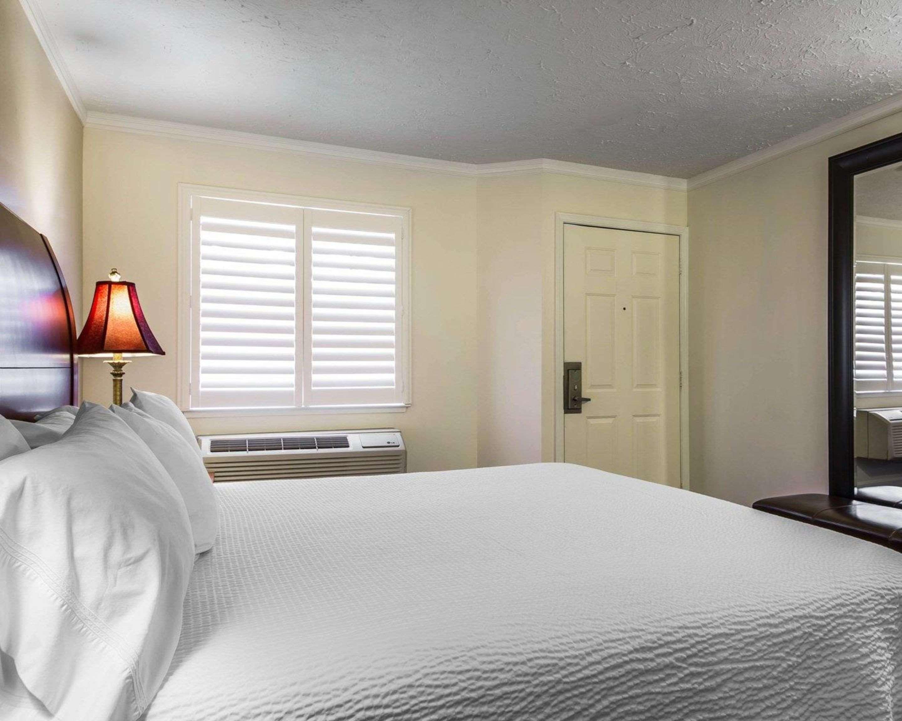 The At Baechtel Creek Hotel 3*